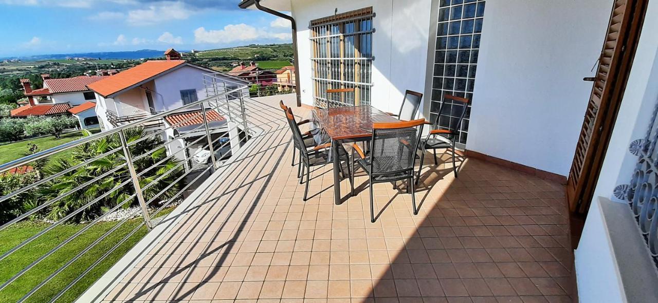 Relax Vila Kampel Koper Exterior foto