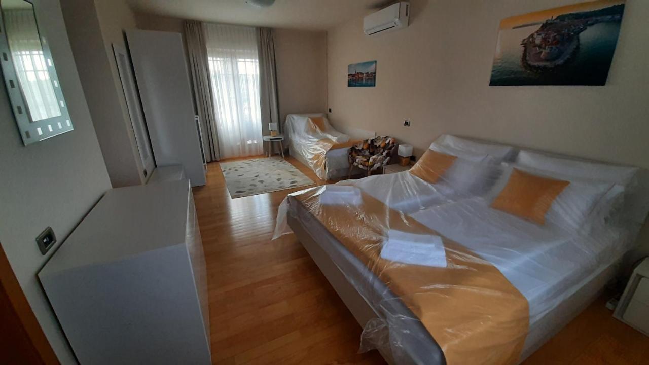 Relax Vila Kampel Koper Exterior foto