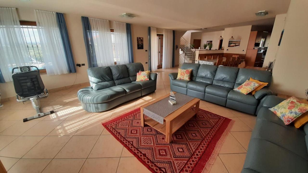Relax Vila Kampel Koper Exterior foto